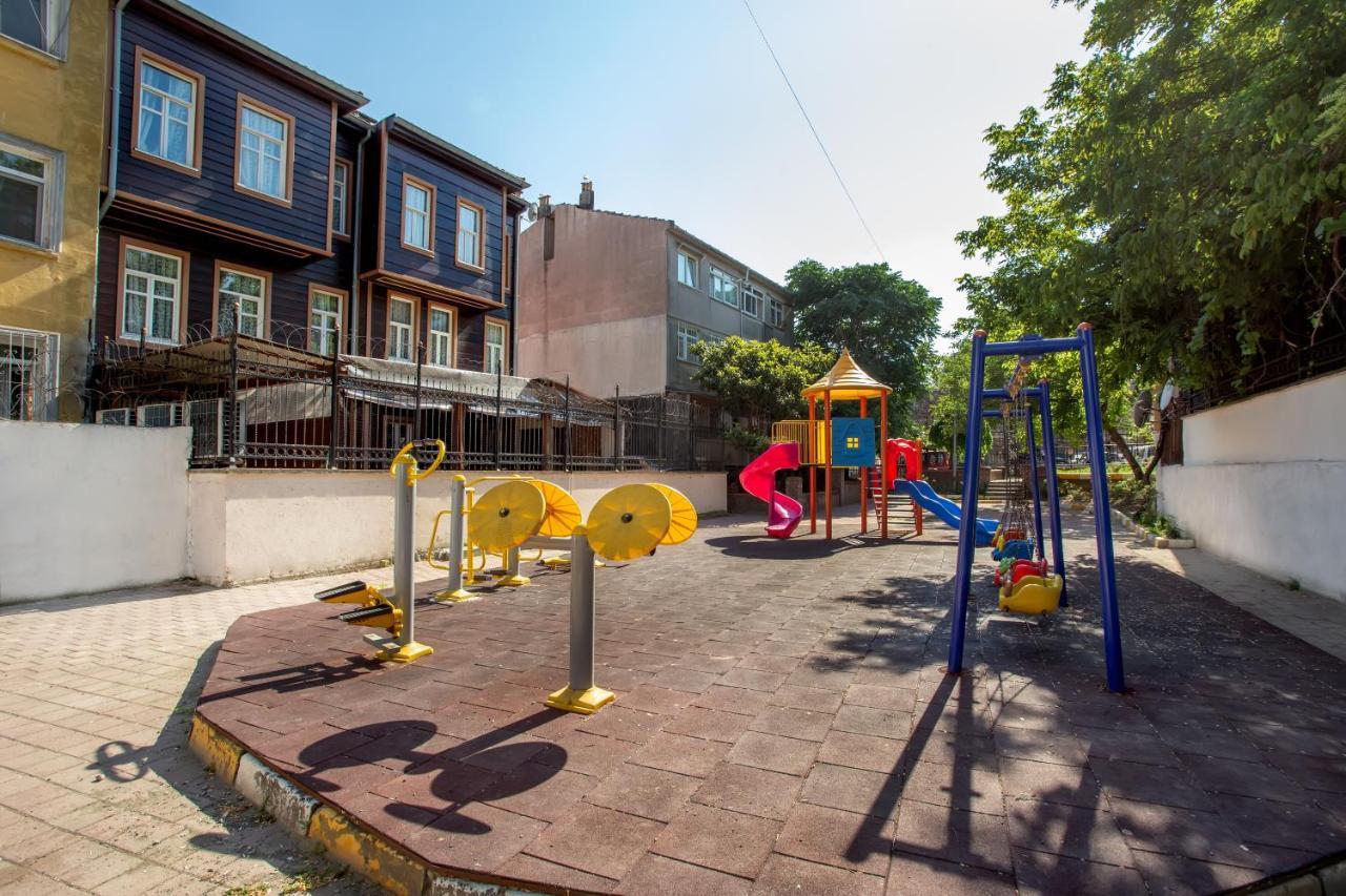 April Hotel Istanbul Exterior foto