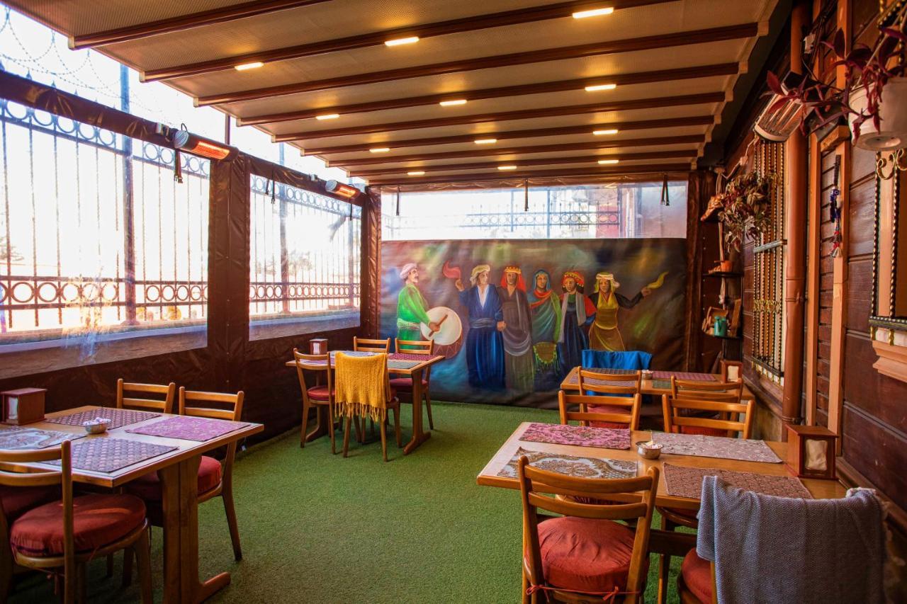 April Hotel Istanbul Exterior foto